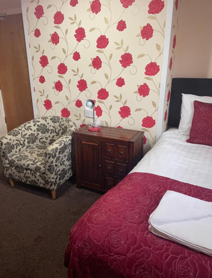 Phildene Suites Blackpool Room photo