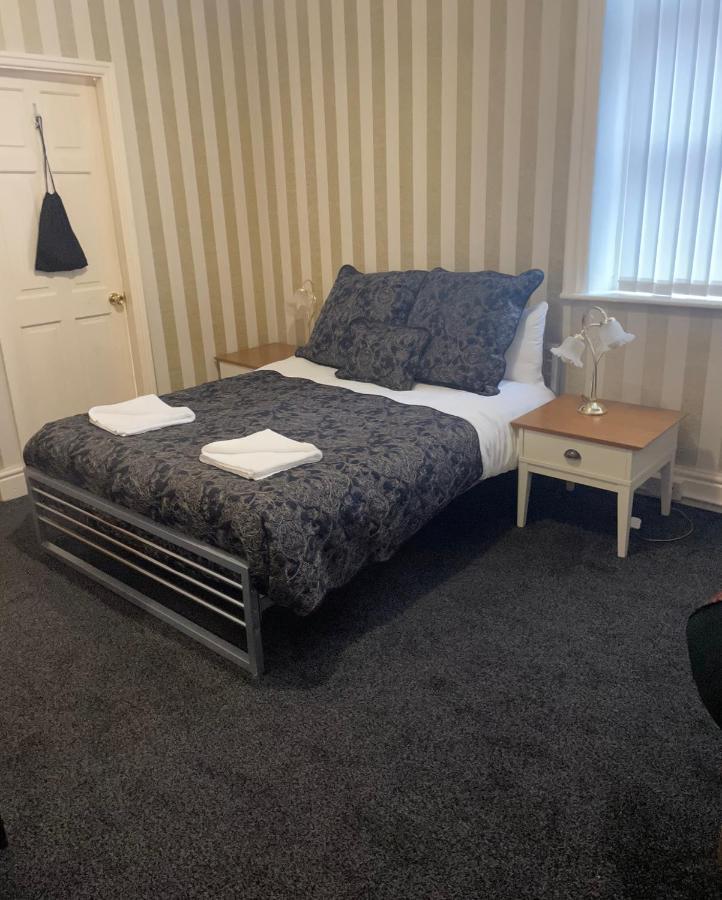Phildene Suites Blackpool Room photo