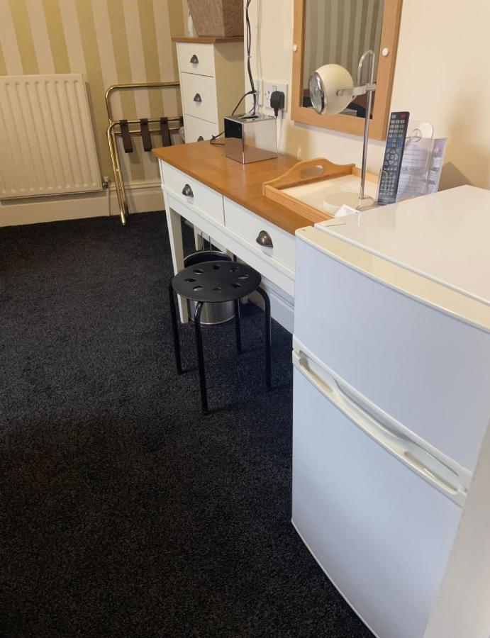 Phildene Suites Blackpool Room photo