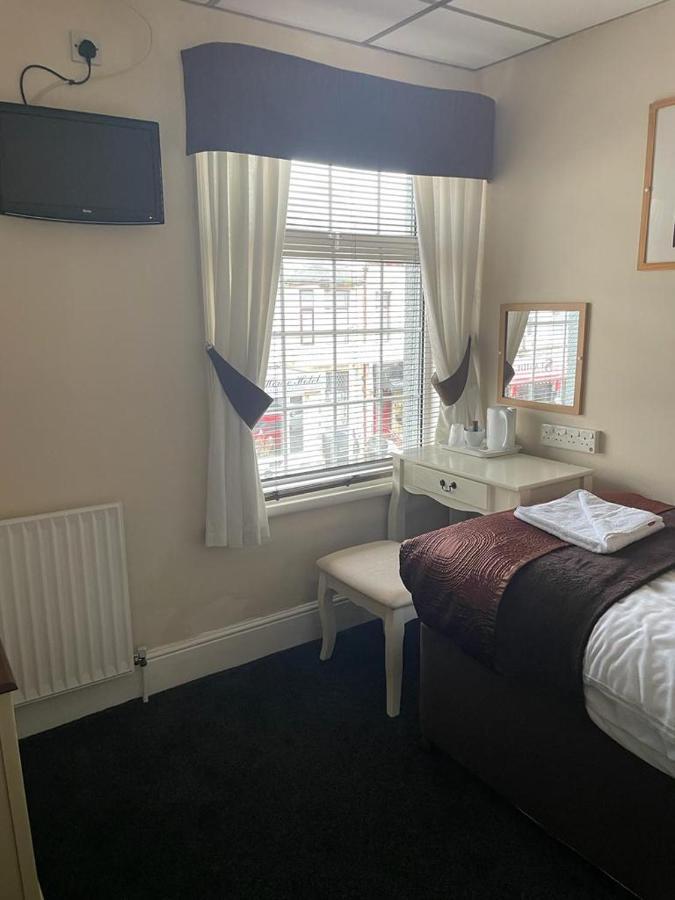 Phildene Suites Blackpool Room photo